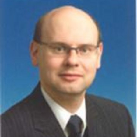 Dr. Markus Stuers