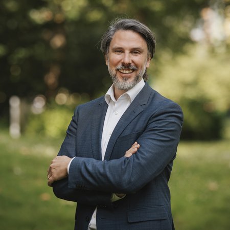 Prof. Dr. Hannes Rothe