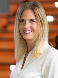 Nadine Weiß (gegenwärtig in Elternzeit) Nadine Weiß (gegenwärtig in Elternzeit)