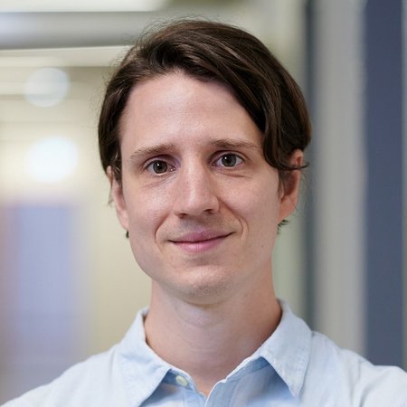 Prof. Dr. Yannick Hoga
